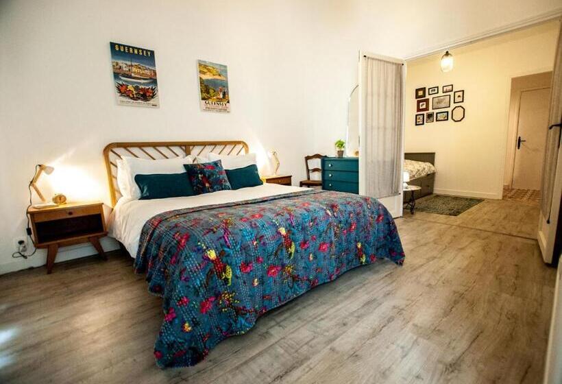 جناح عائلي, La Calade