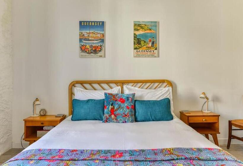 جناح عائلي, La Calade