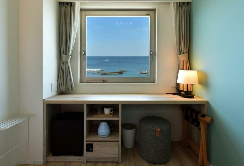 غرفة قياسية حمام مشترك, Hayama Umino