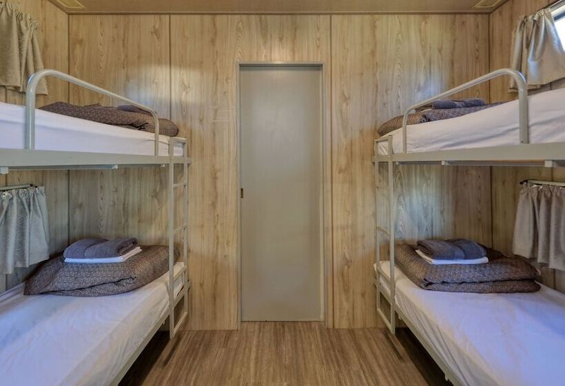 كابينة, Lake Boga Caravan Park