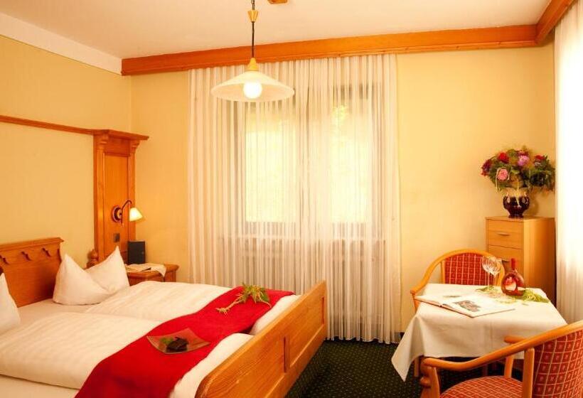 バルコニー付きスタンダードルーム, Landhotel Bayerwald