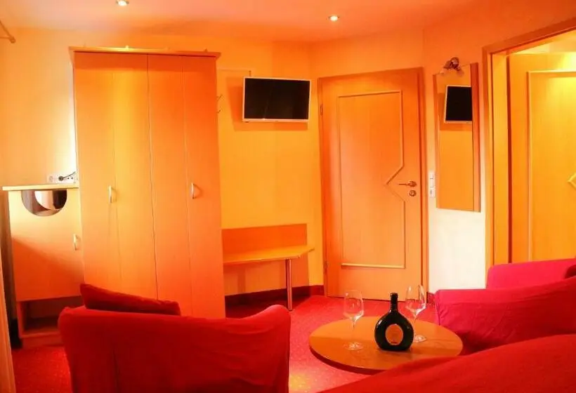 バルコニー付きスタンダードルーム, Landhotel Bayerwald