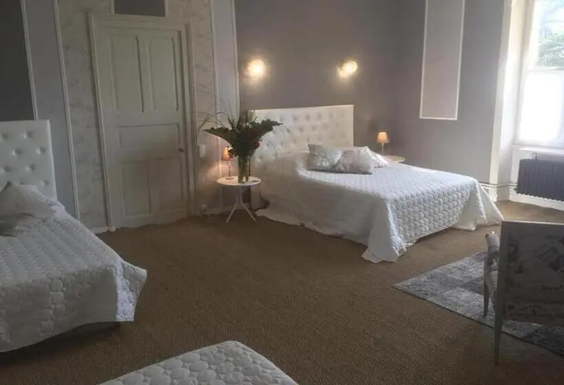 ガーデンビューファミリールーム, Manoir Le Mingreaud Chambres D Hôtes