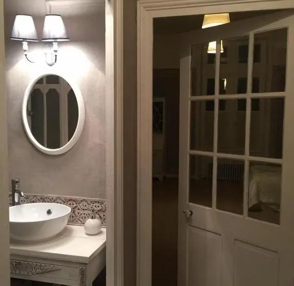 ファミリールーム, Manoir Le Mingreaud Chambres D Hôtes