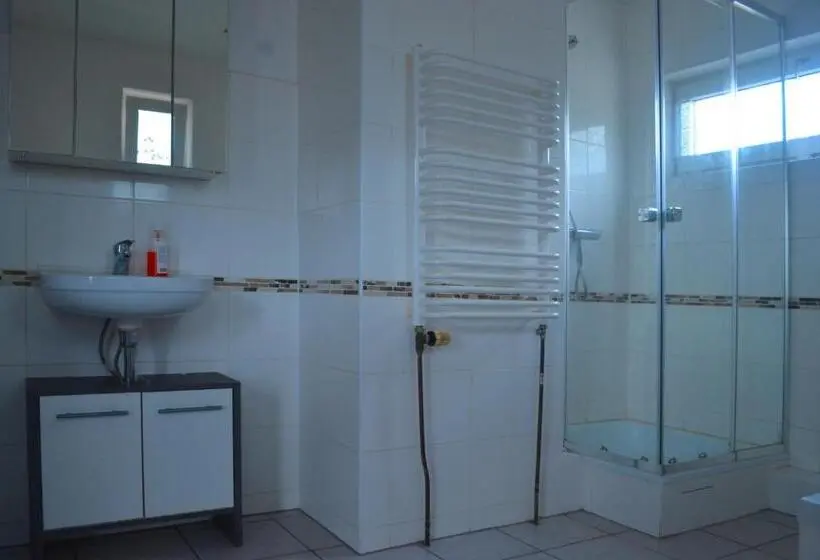トリプルクラシックルーム, Gästehaus Zimmer Frei