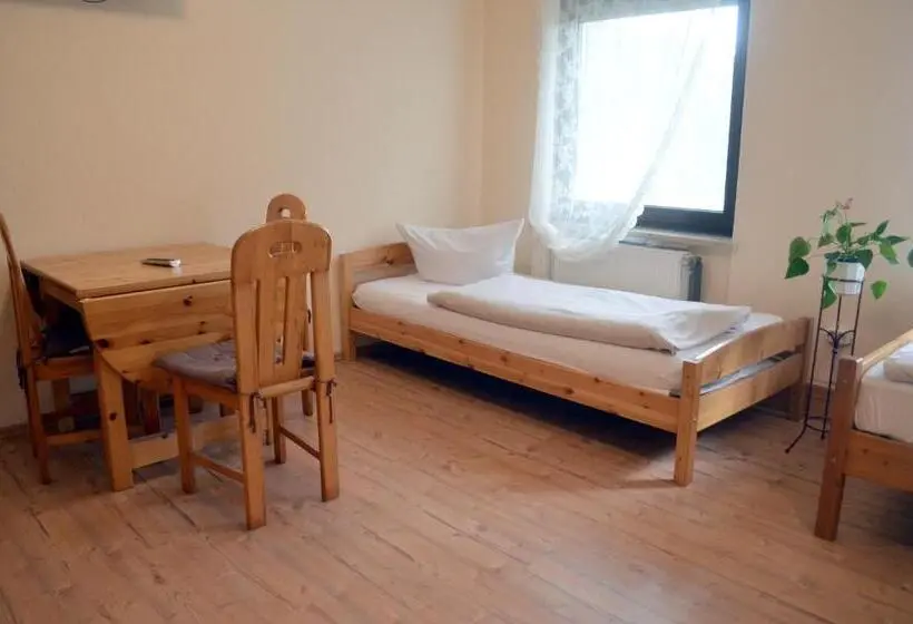 トリプルクラシックルーム, Gästehaus Zimmer Frei