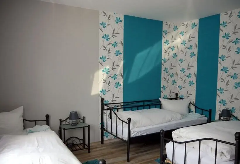スタンダードトリプルルーム, Gästehaus Zimmer Frei