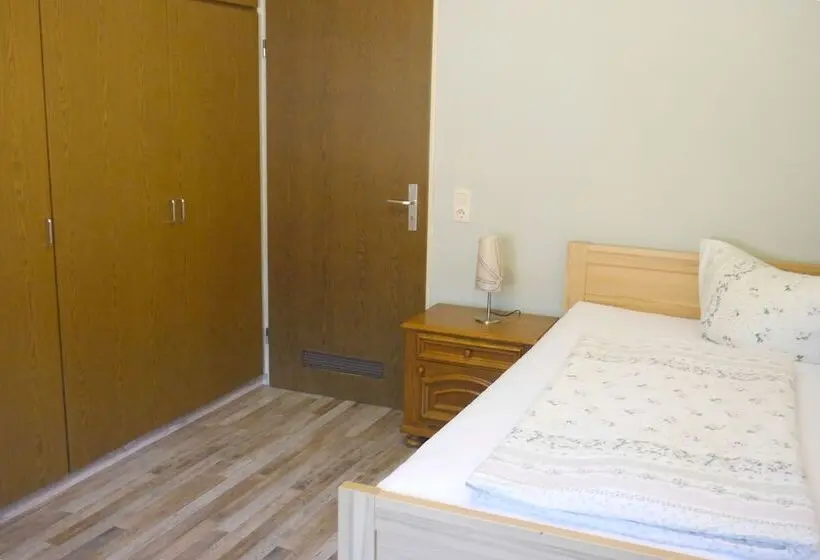 スタンダードシングルルーム, Gästehaus Zimmer Frei
