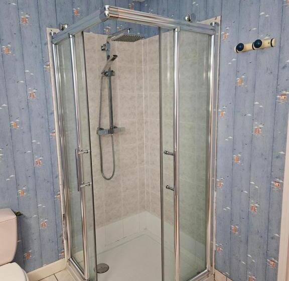 Cameră Standard, La Garde Ducale