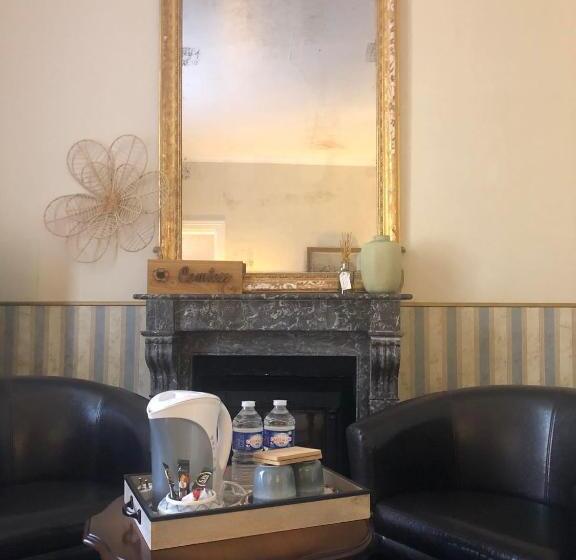 스탠다드 룸 킹사이즈 침대, Le Domaine Du Moulin Foulon