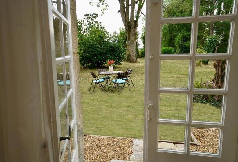 스탠다드 룸 킹사이즈 침대, Le Domaine Du Moulin Foulon