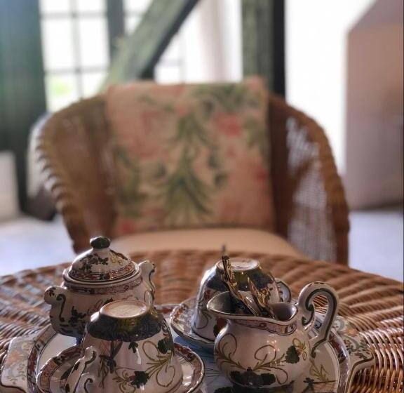 스탠다드 발코니 룸, Le Domaine Du Moulin Foulon