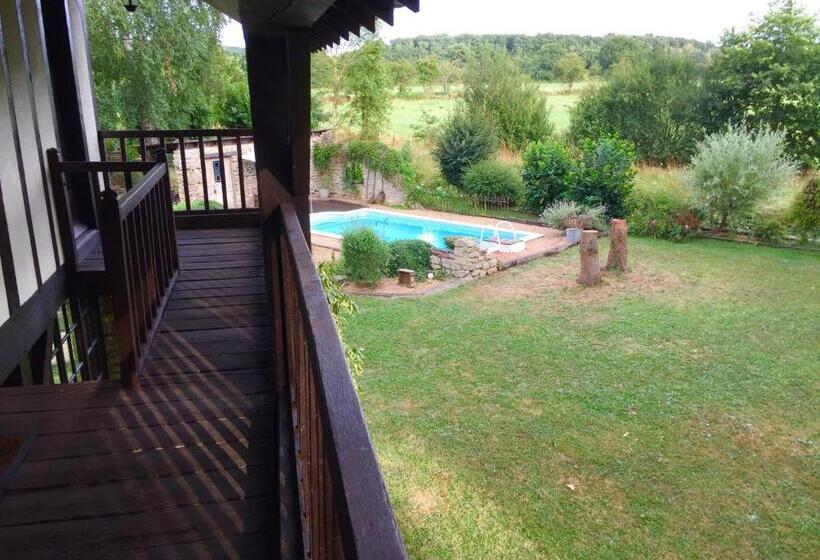 스탠다드 발코니 룸, Le Domaine Du Moulin Foulon