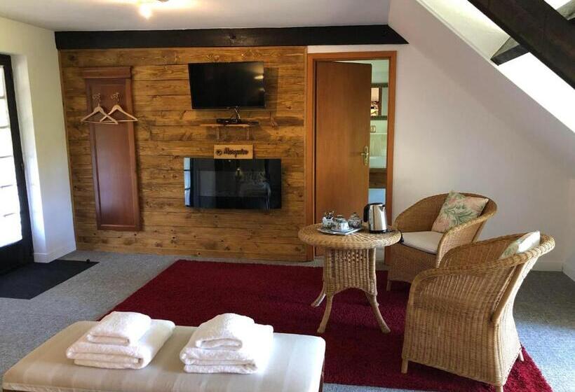 스탠다드 발코니 룸, Le Domaine Du Moulin Foulon