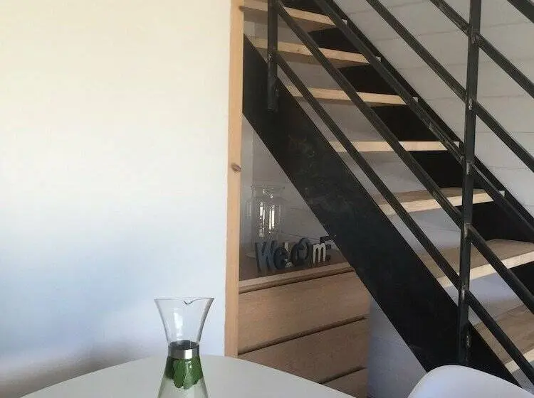 デュプレックス２ベッドルームアパート, Les Tignoliers