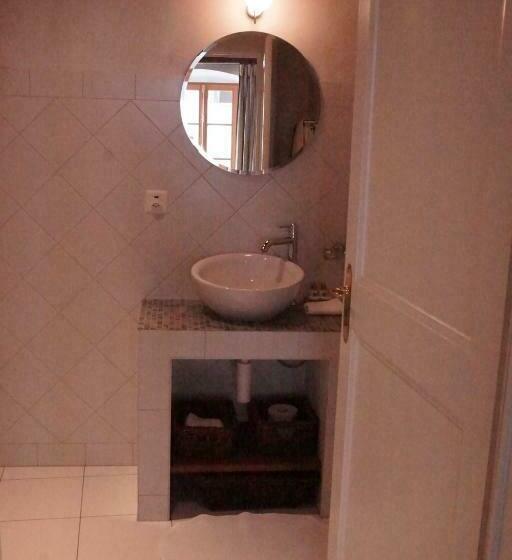 Номер Стандарт, Maison Junod