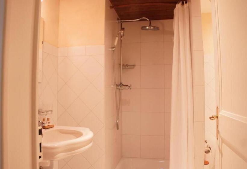 Номер Стандарт, Maison Junod