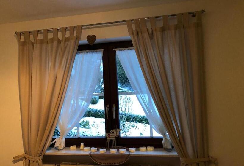 Номер Стандарт Вид на Сад, Romantikmühle Heartlandranch