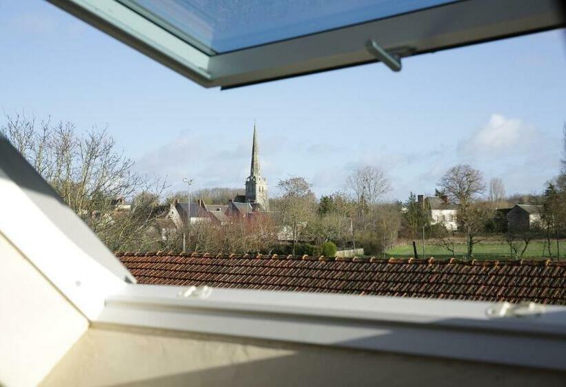 חדר דלוקס, A 2 Pas D Azay