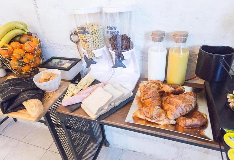 חדר דלוקס, A 2 Pas D Azay