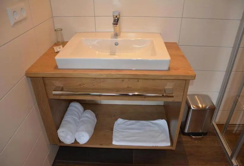 スーペリアシングルルーム, Landgasthof Hotel Rössle