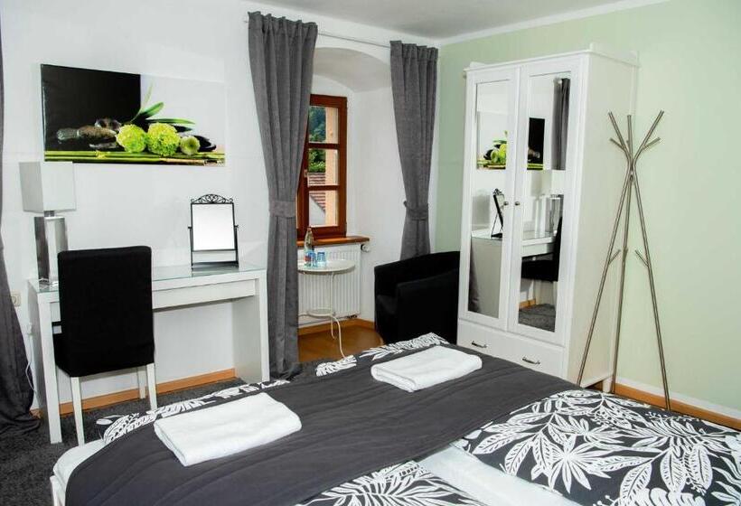 スタンダードルーム, Gutshof Mengersdorf