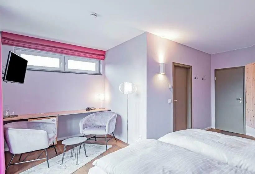 Comfort room with balcony, Johannishof Weincafe & Gastehaus