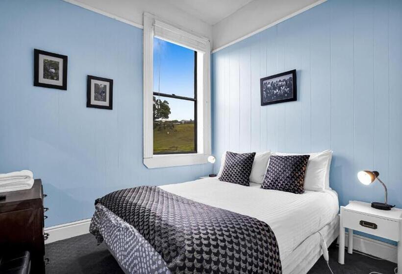 غرفة قياسية حمام مشترك, Bischoff