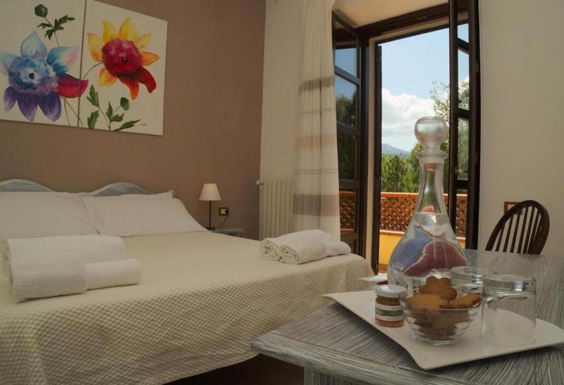 Номер Стандарт Трехместный, Agriturismo La Petrosa