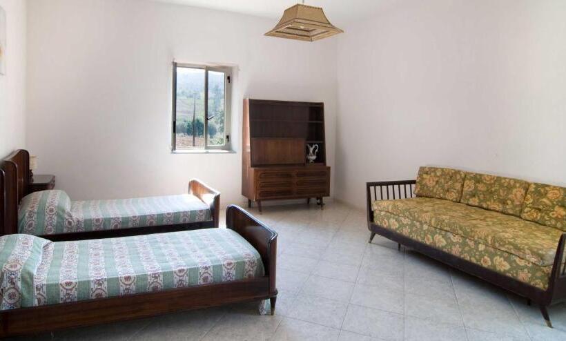منزل غرفتين نوم, Agriturismo La Petrosa