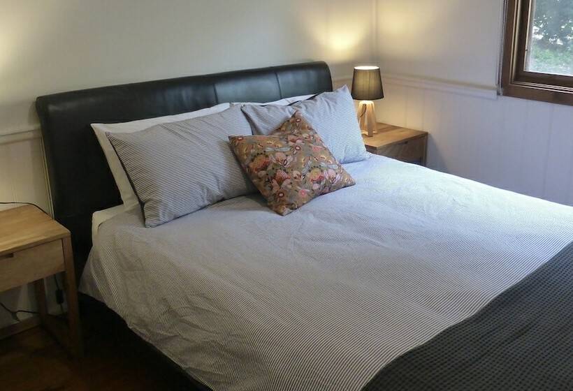 Дом 3 Спальни, Mansfield On The Manning