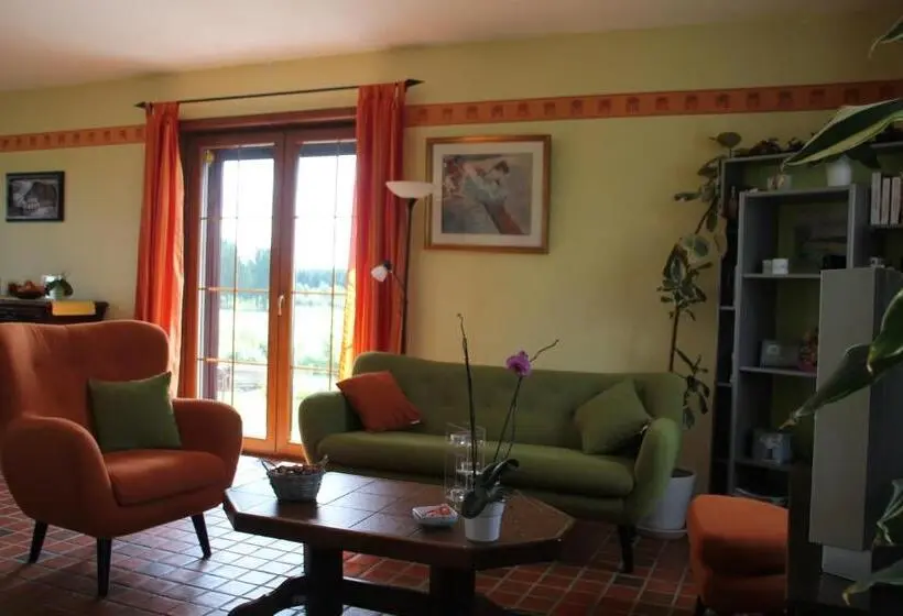 ガーデンビュースタンダードルーム, B&b Au Fil Des Saisons Sur La Wiels