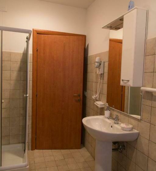 غرفة قياسية, Il Cantinone Rooms