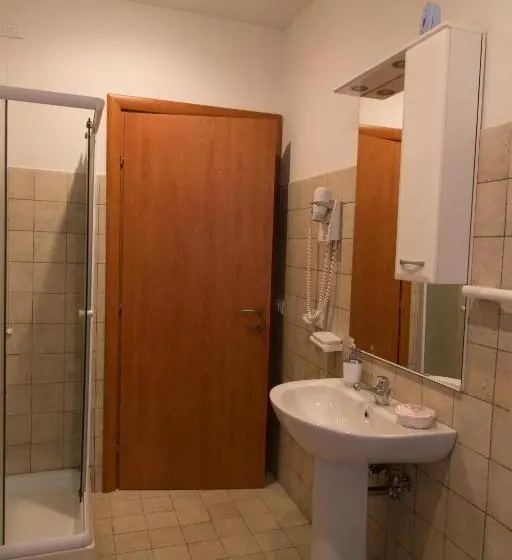 1ベッドルームアパートメントをつなぐ, Il Cantinone Rooms