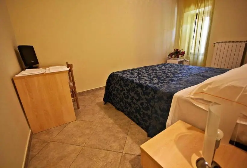 1ベッドルームアパートメントをつなぐ, Il Cantinone Rooms