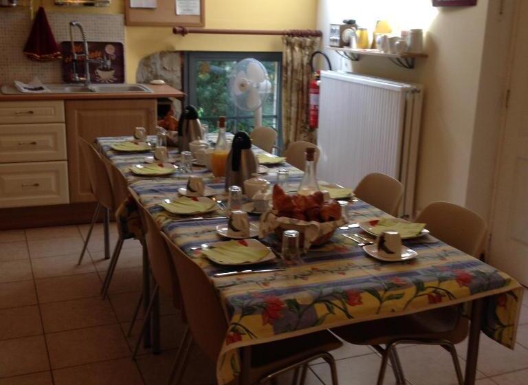 غرفة قياسية, La Gentilhommière Du Château De Ragnies