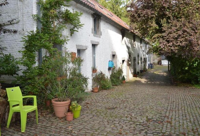 غرفة قياسية, La Gentilhommière Du Château De Ragnies