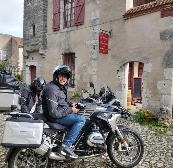 חדר משפחתי, La Maison Du Prince De Condé