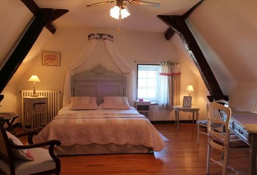 スタンダードルーム, La Maison Du Prince De Condé