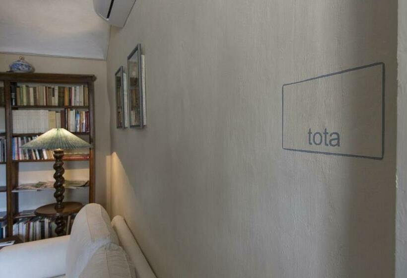 スタンダードルーム, Marchesi Alfieri Cantine E Ospitalità