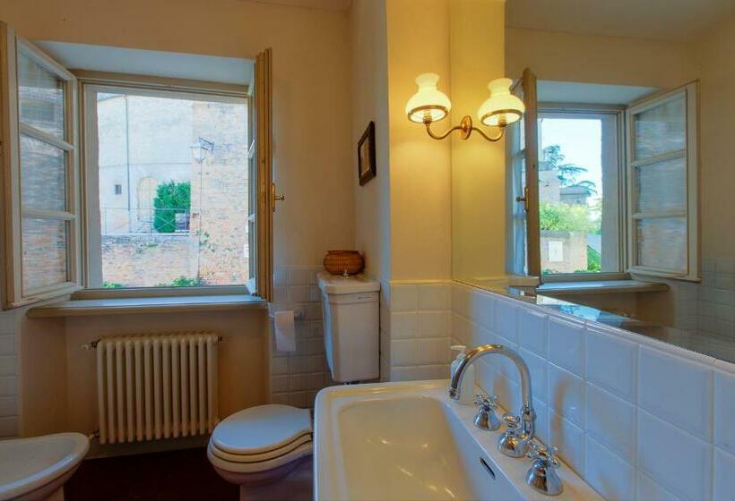 スタンダードルーム, Marchesi Alfieri Cantine E Ospitalità