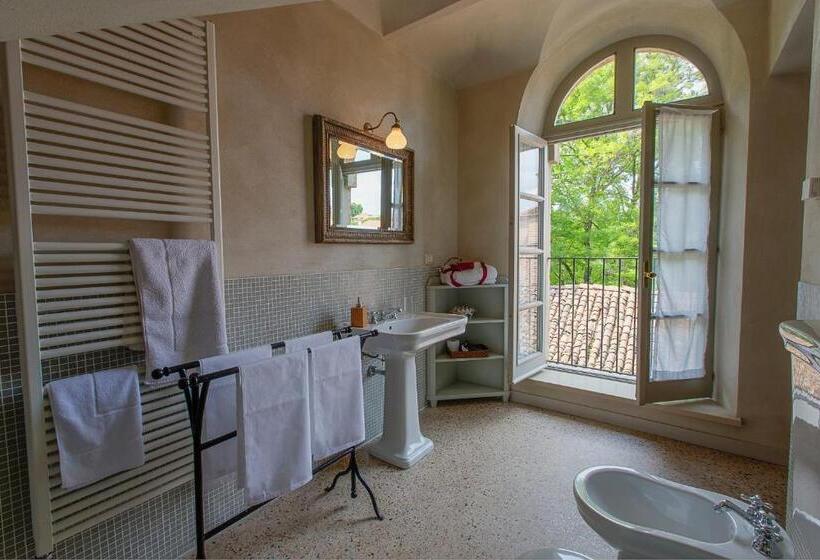 スーペリアールーム, Marchesi Alfieri Cantine E Ospitalità