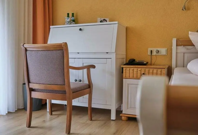 スタンダードシングルルーム, Land Gut Hotel Forellenhof