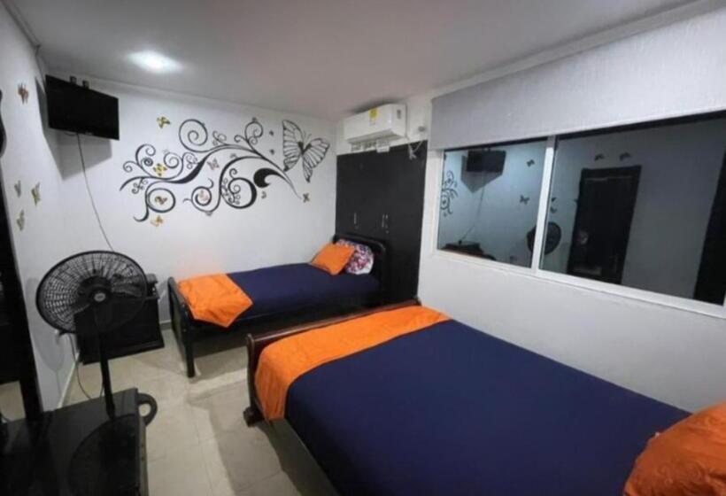 חדר סטנדרט לשלושה, Casa Turística Realismo Mágico