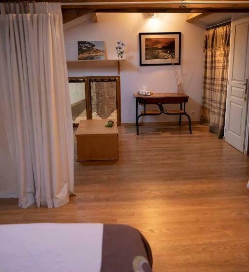 ファミリールーム, Le Chat Blanc