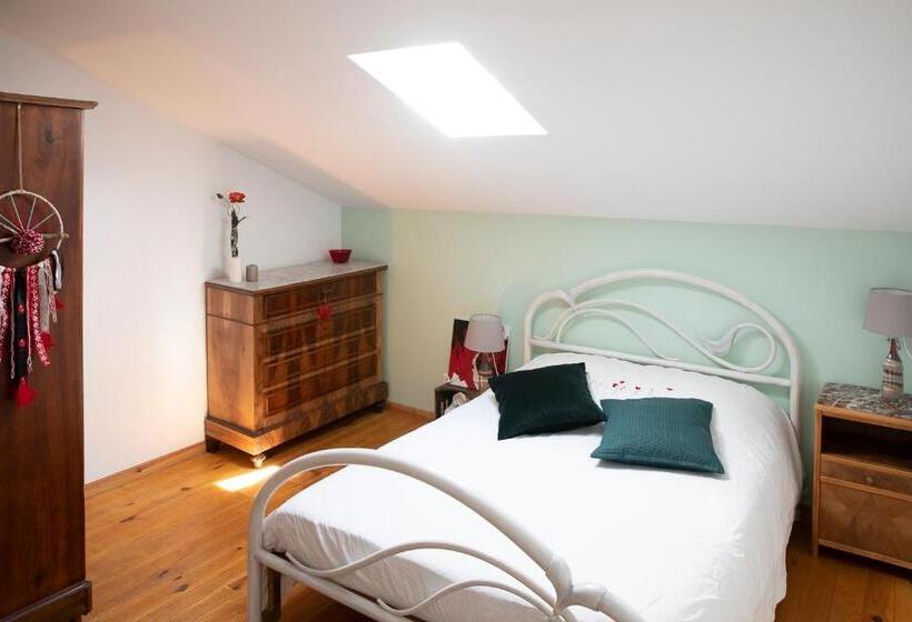 スタンダードルーム, Le Chat Blanc