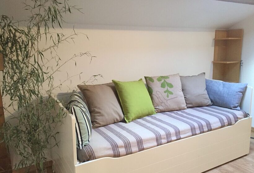 ファミリールーム, Le Chat Blanc