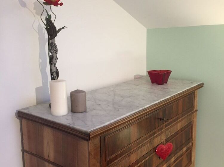 スタンダードルーム, Le Chat Blanc