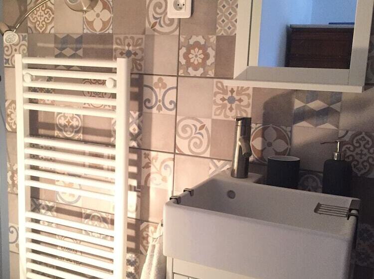 スタンダードルーム, Le Chat Blanc