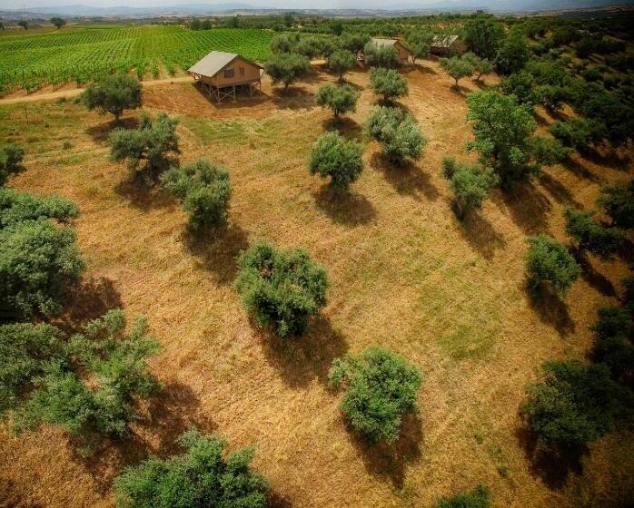 كوخ قياسي, Castello Di Serragiumenta